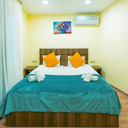Hotel Classic Suites Тбилиси Экстерьер фото