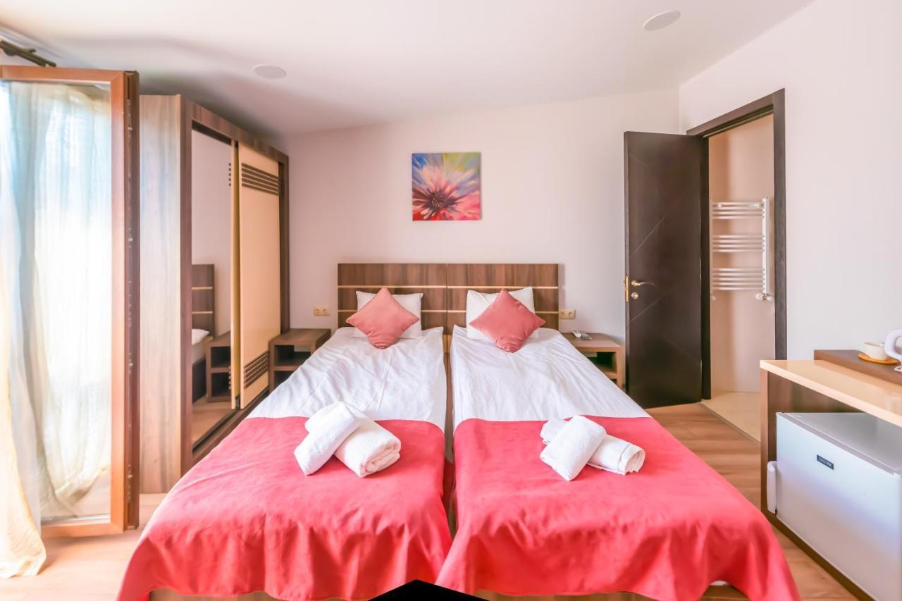 Hotel Classic Suites Тбилиси Экстерьер фото
