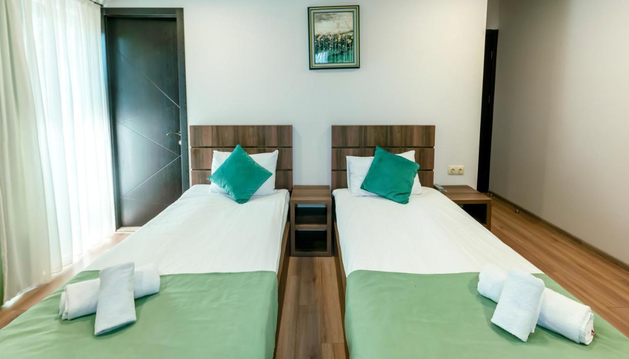 Hotel Classic Suites Тбилиси Экстерьер фото