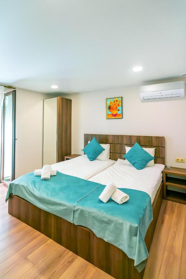 Hotel Classic Suites Тбилиси Экстерьер фото