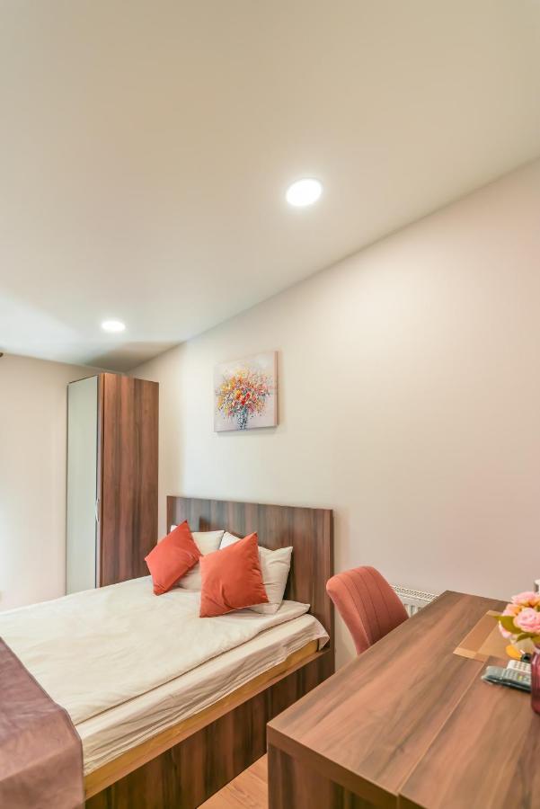 Hotel Classic Suites Тбилиси Экстерьер фото