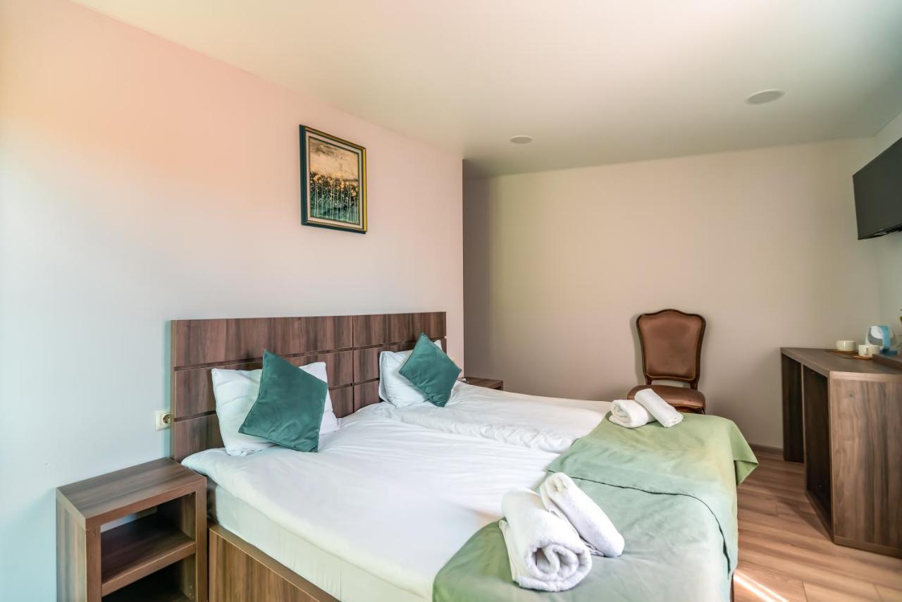 Hotel Classic Suites Тбилиси Экстерьер фото